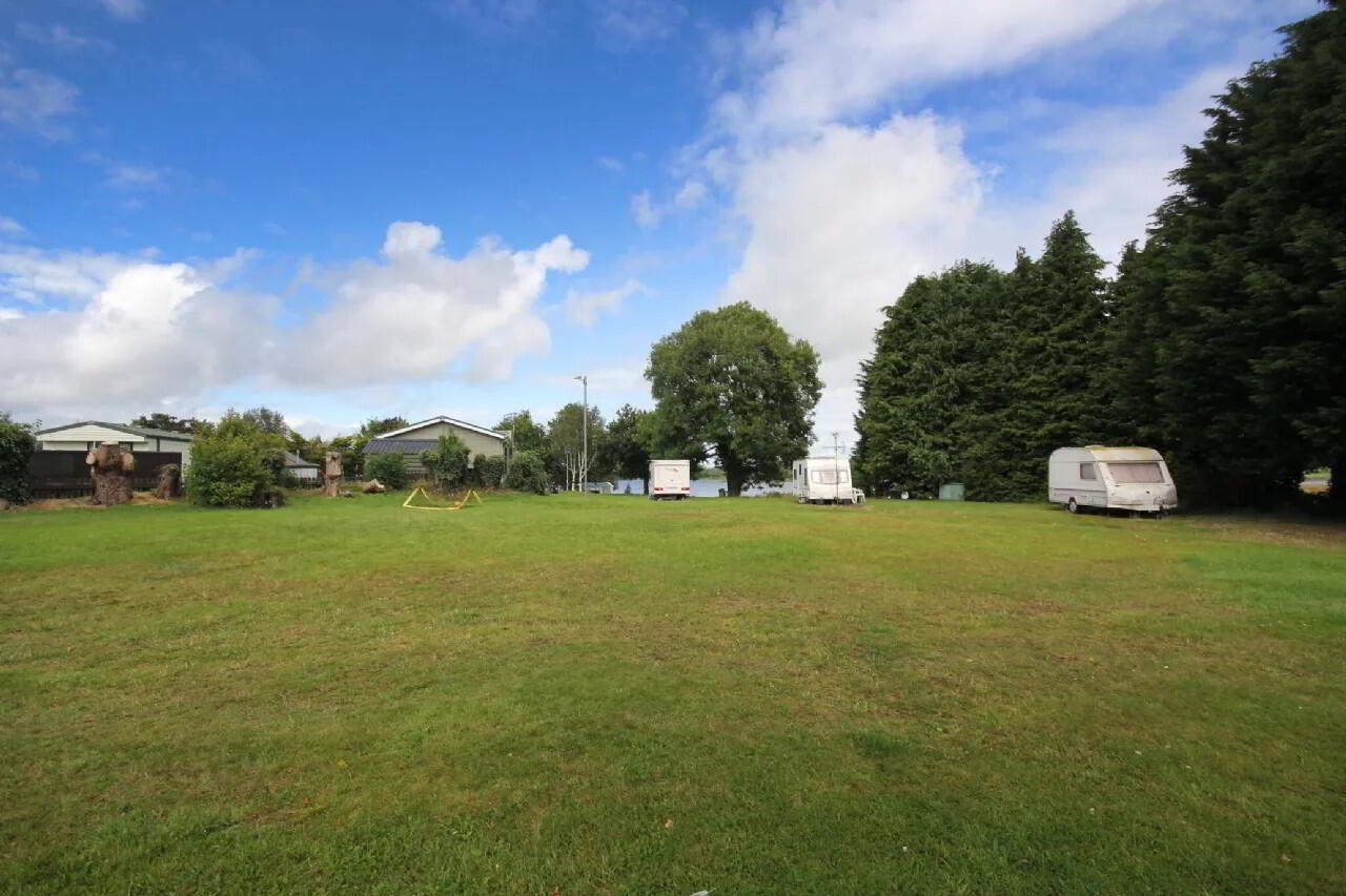Lough Ramor Caravan And Camping Park And Lands 10 of 44