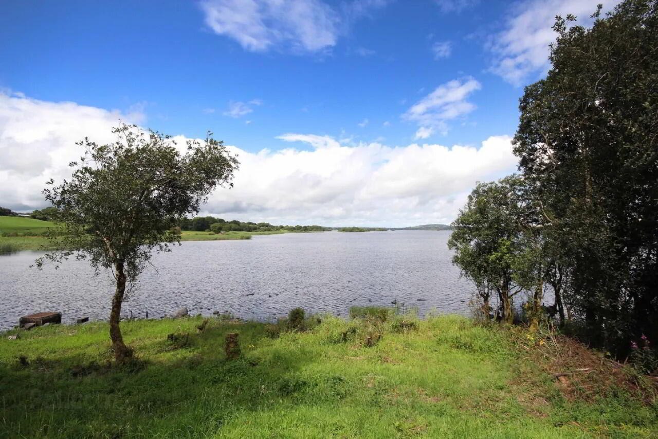 Lough Ramor Caravan And Camping Park And Lands 16 of 44