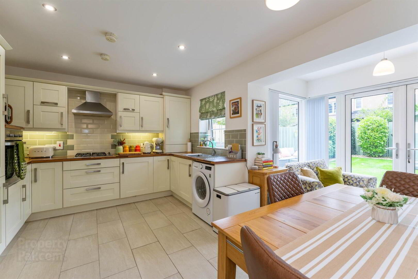 15 Eaton Court 3 of 15