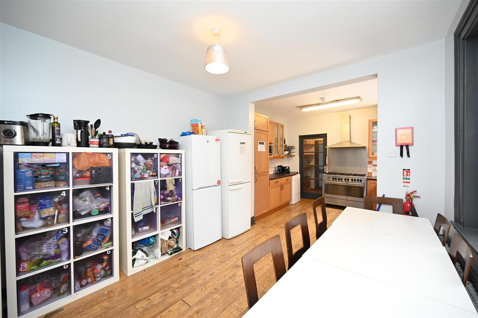 Room 8, 9 Eglantine Avenue 5 of 10