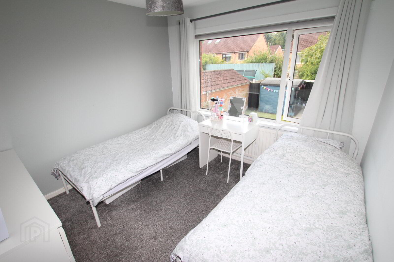 26 Elmfield Park 10 of 16