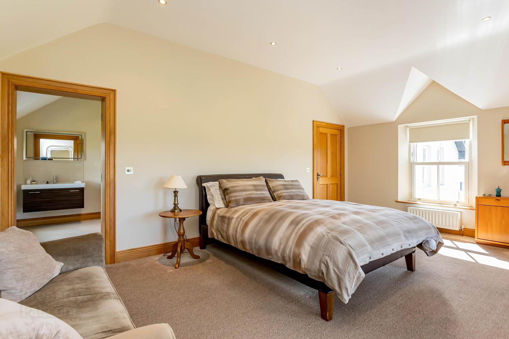 65 Carnbane Road 22 of 35