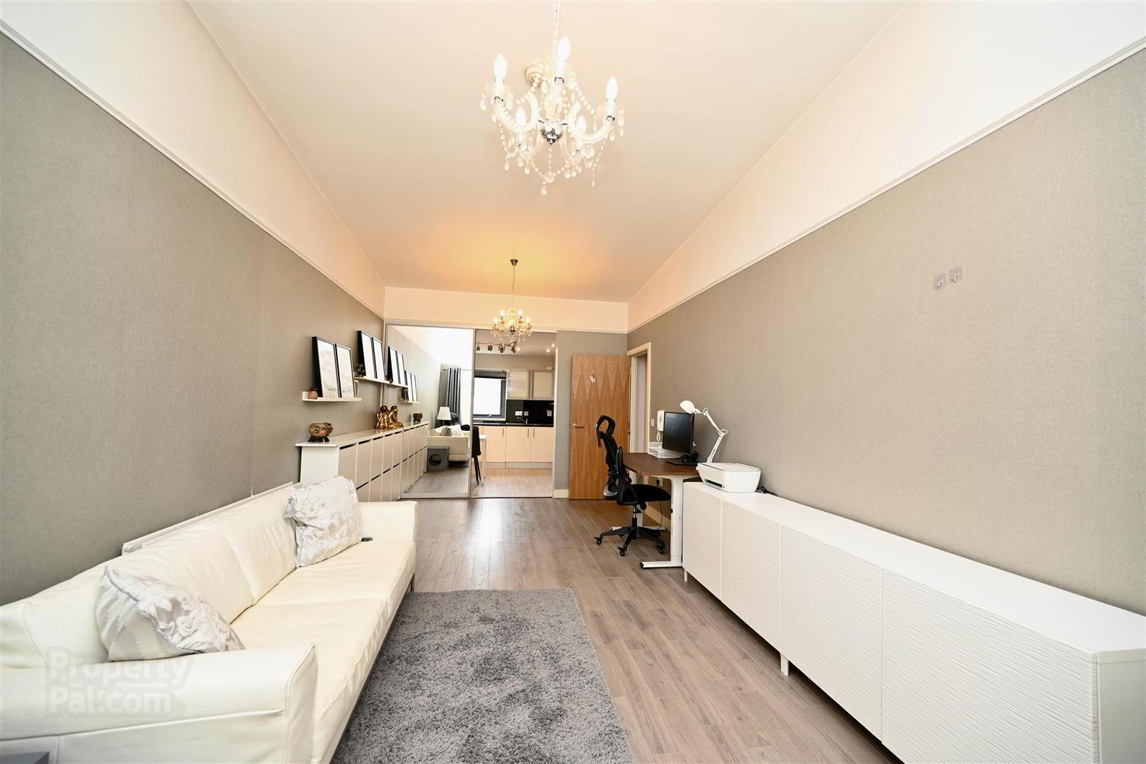 Apt 159 Victoria Place, 20 Wellwood Street 5 of 14