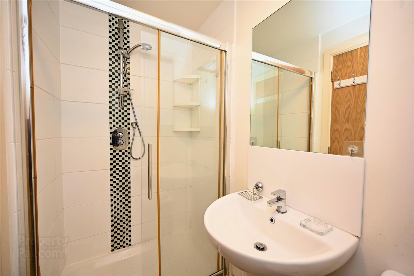 Apt 159 Victoria Place, 20 Wellwood Street 11 of 14