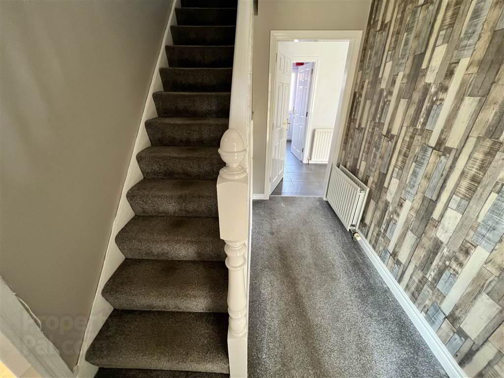 1 Demesne Crescent 5 of 20