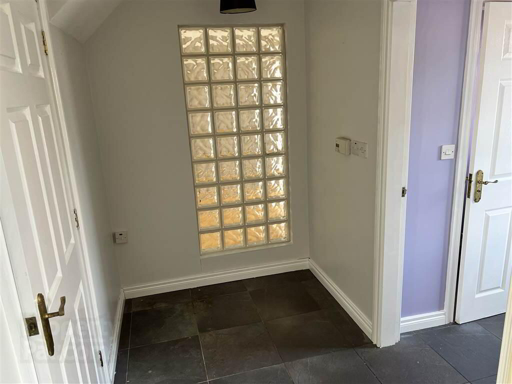 1 Demesne Crescent 11 of 20