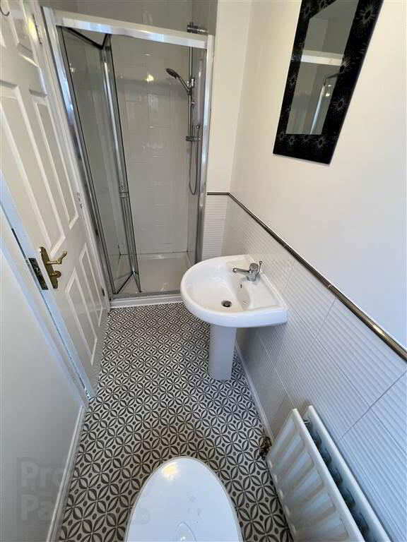 1 Demesne Crescent 14 of 20
