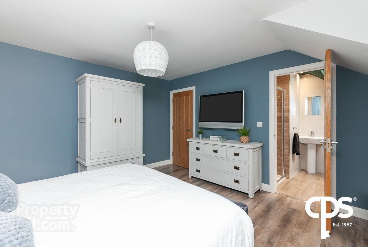 83 Niblock Road 18 of 36