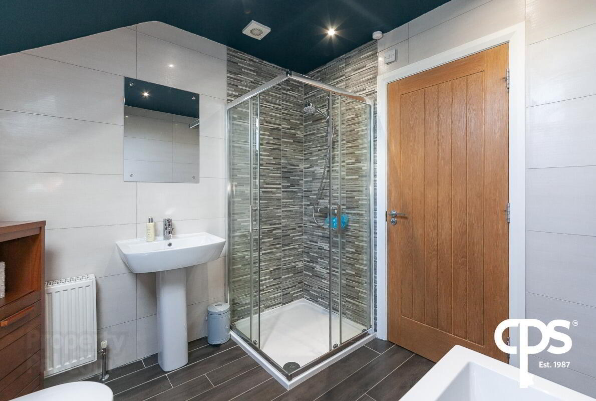 83 Niblock Road 25 of 36