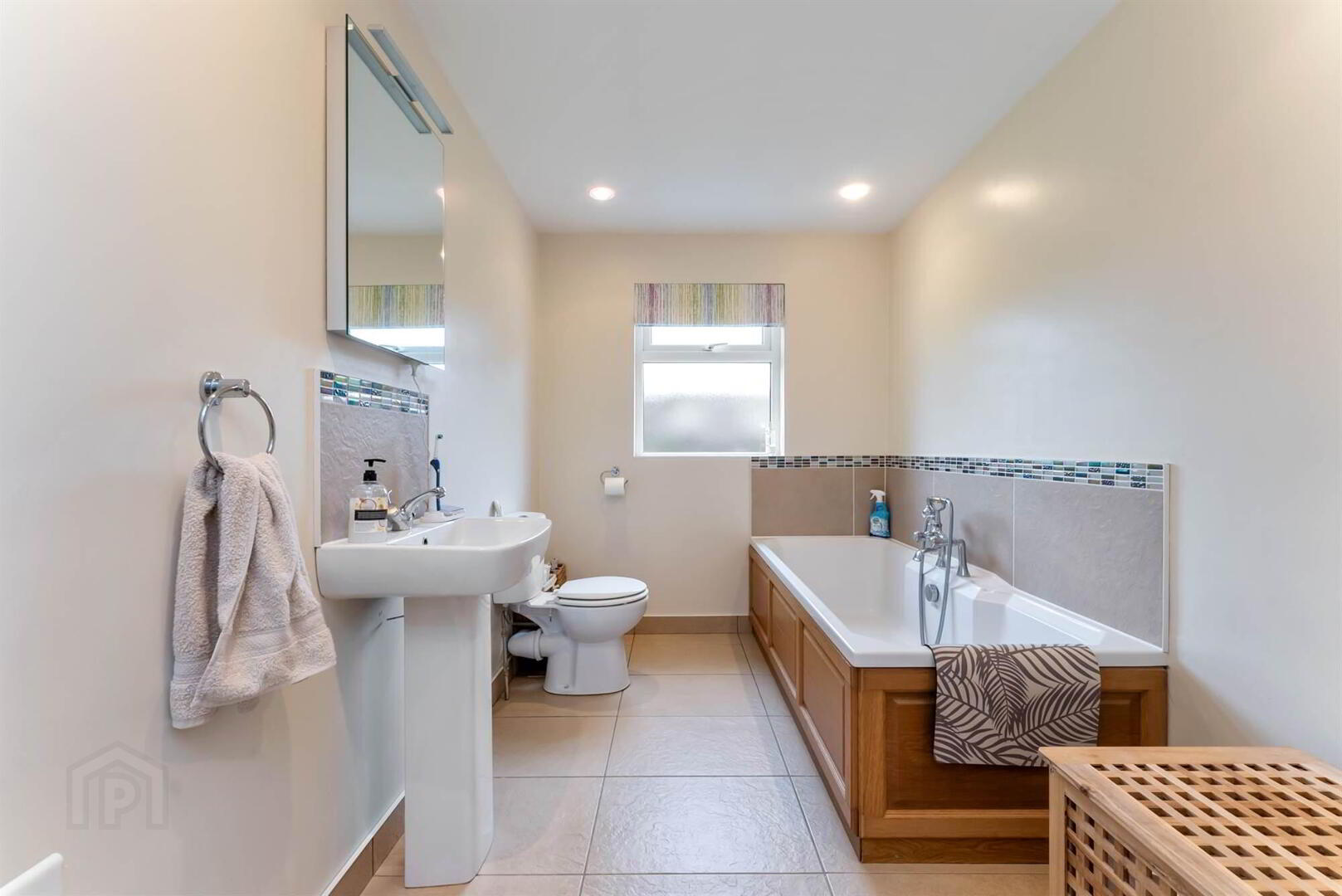42 Glenariff Drive 20 of 27
