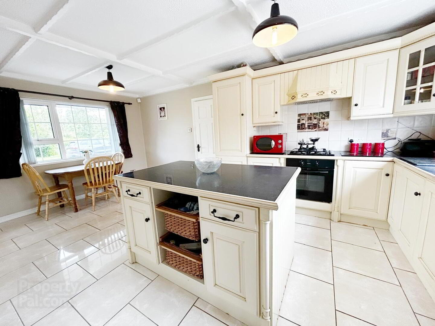 135 Clanabogan Road 8 of 29