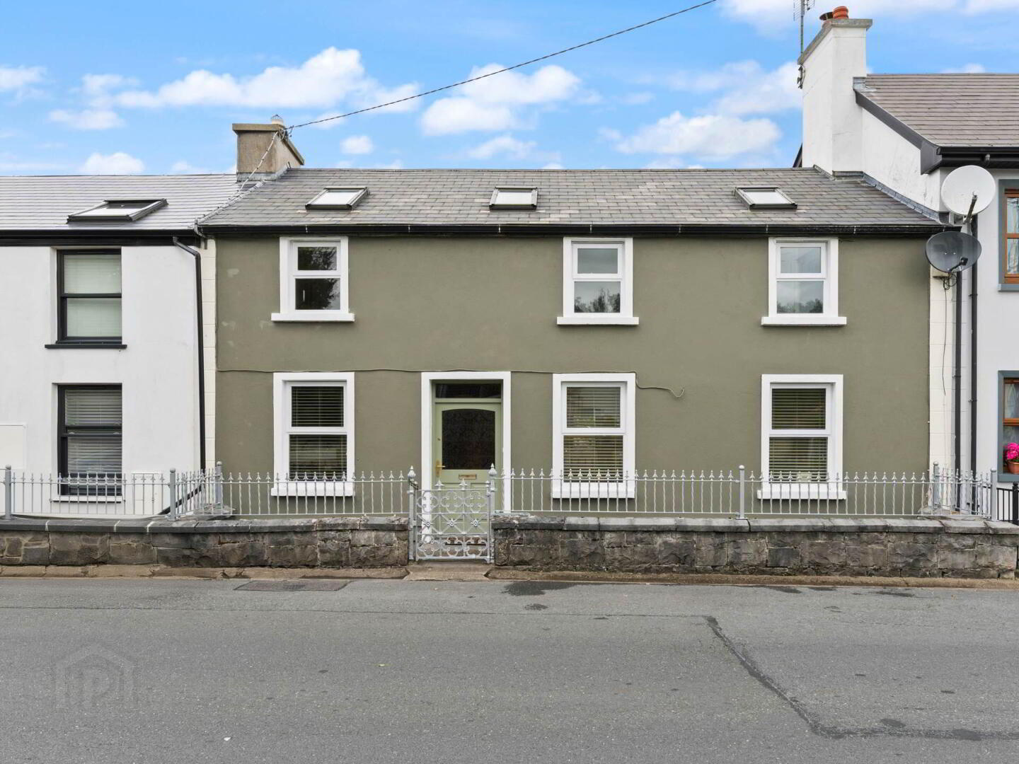 Abbey Street 3 of 27