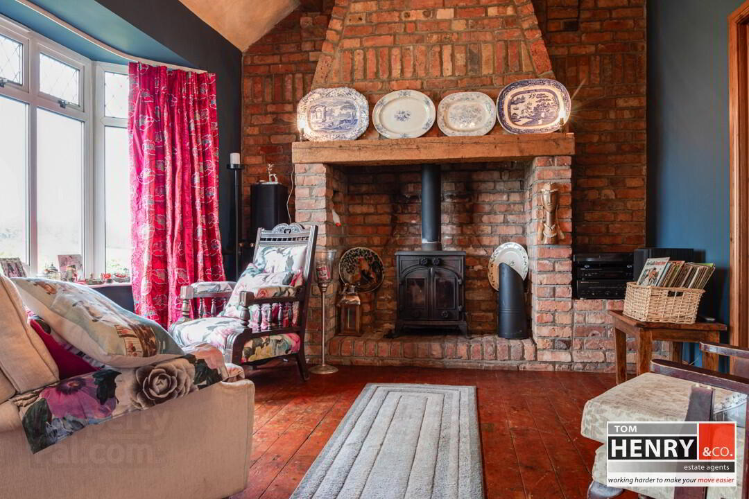 44 Old Eglish Road 19 of 54