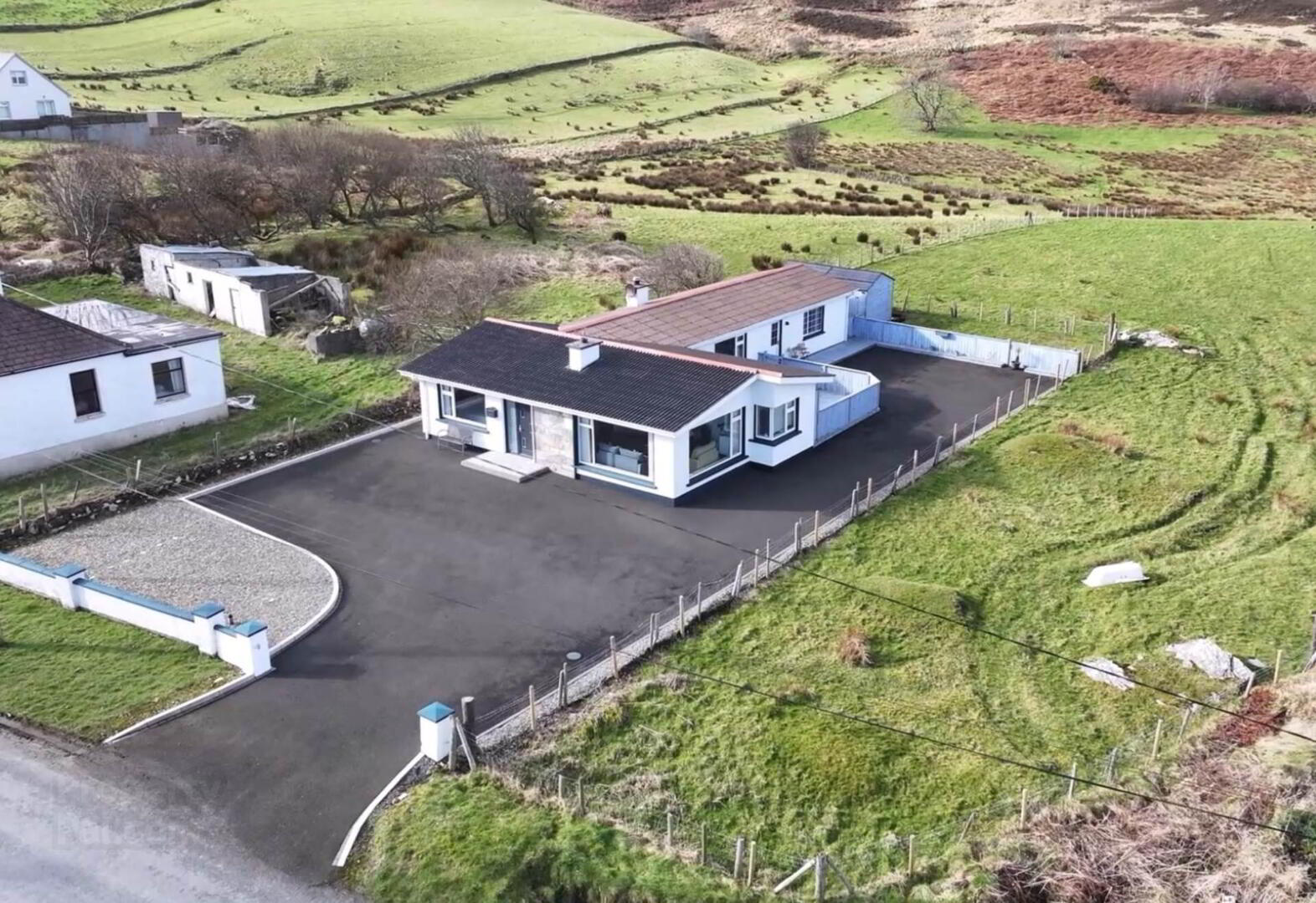 Cnoc 33 of 34