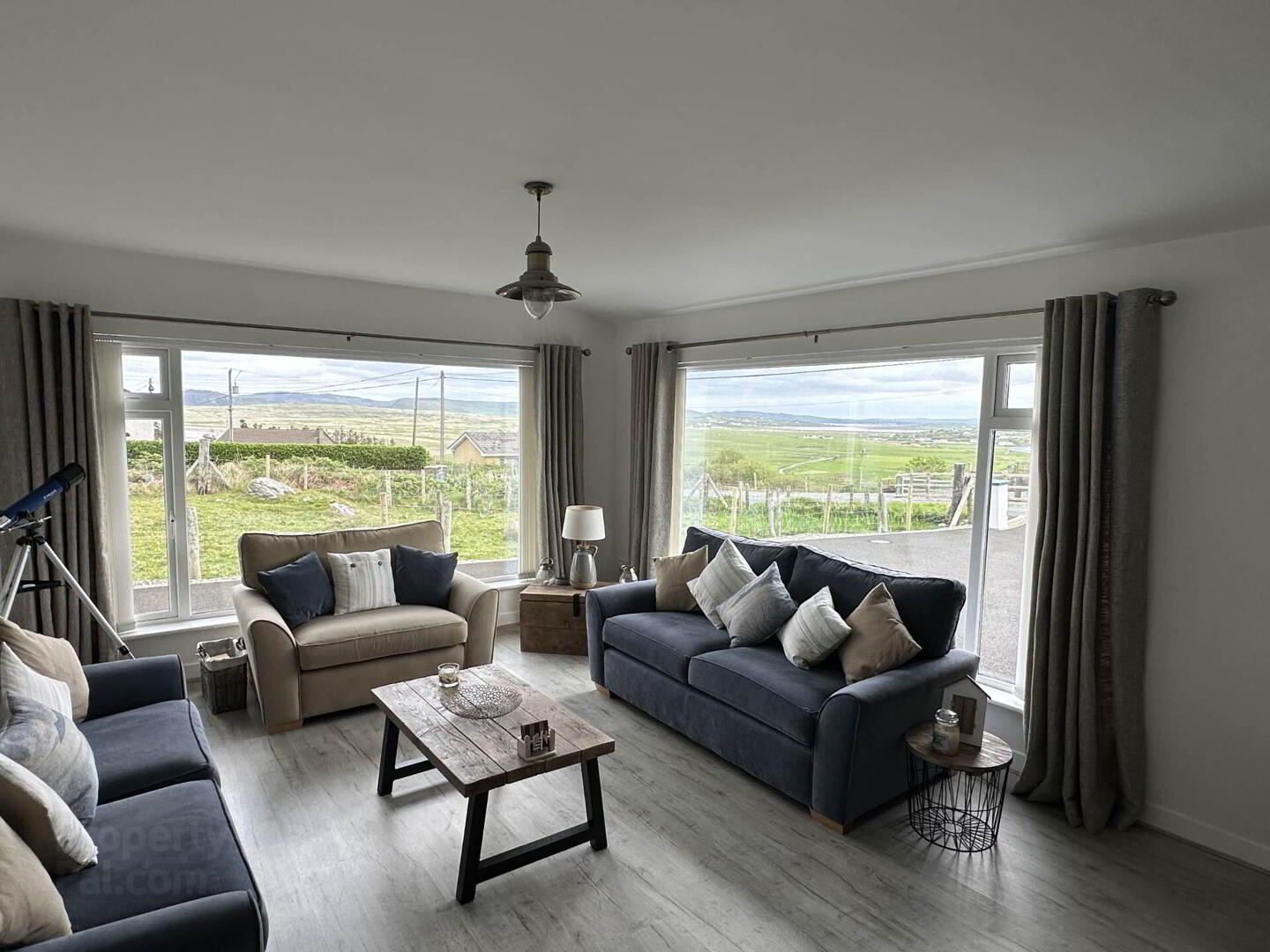 Cnoc 4 of 34