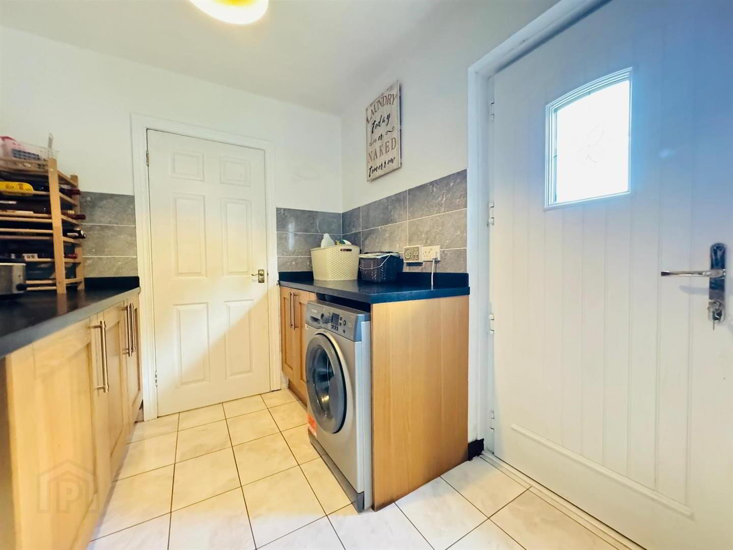 2 Sandyholme Way 10 of 20