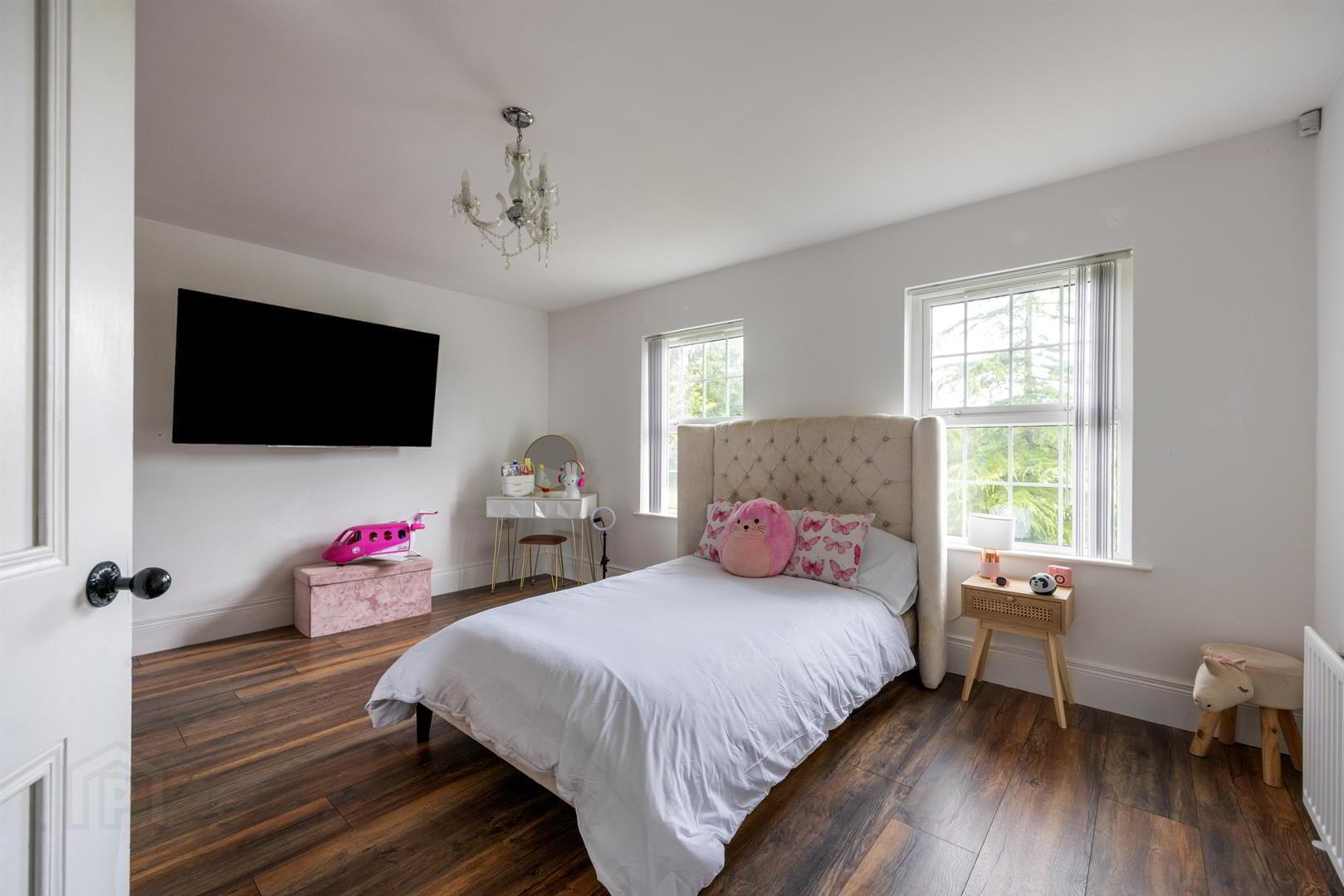 Dwelling Plus Two Bedroom Annex At, 51 Chapeltown Road 11 of 59