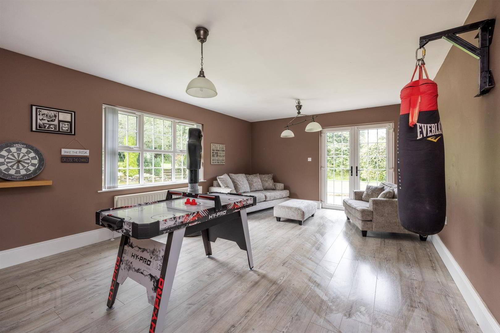 Dwelling Plus Two Bedroom Annex At, 51 Chapeltown Road 26 of 59