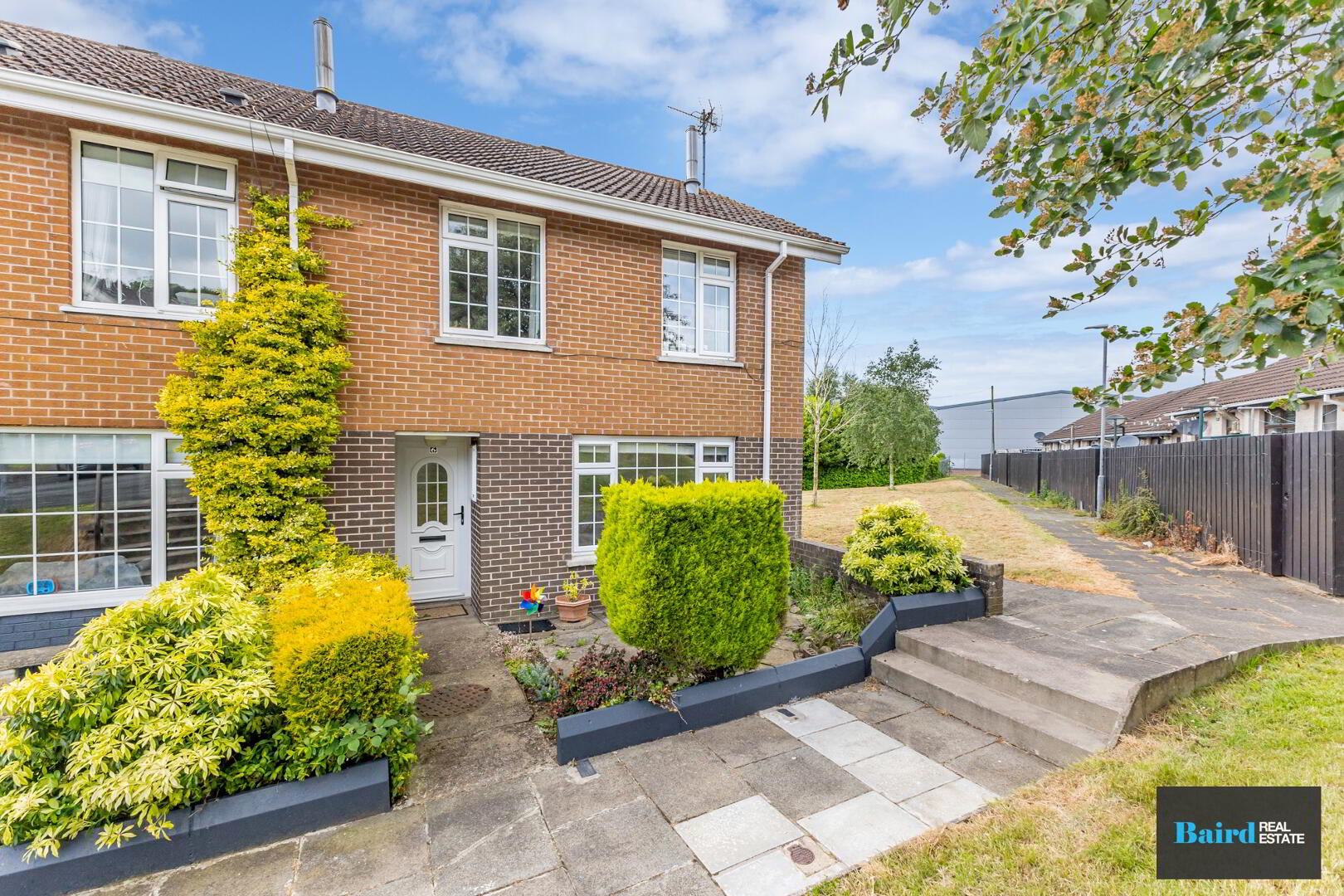 6 Dunlea Vale