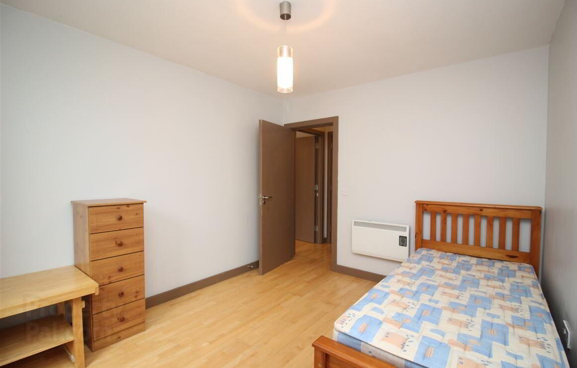 Apartment 4 The Jetty Market Point 13 of 28