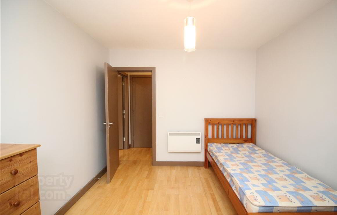 Apartment 4 The Jetty Market Point 14 of 28