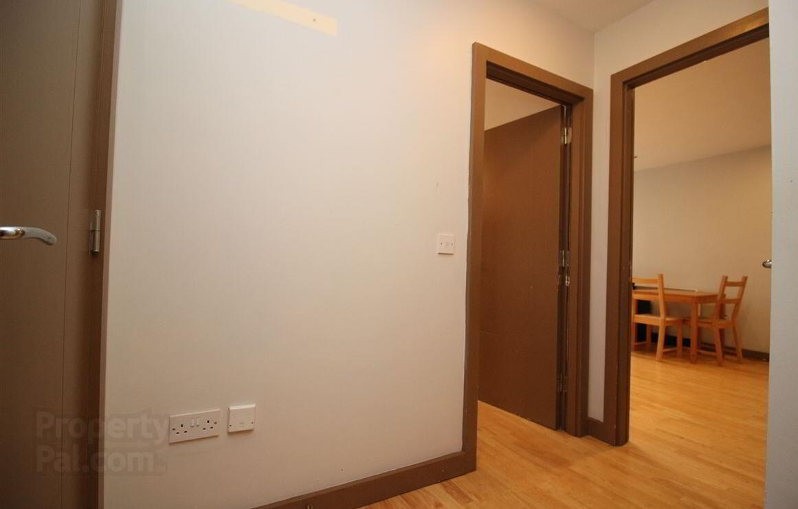 Apartment 4 The Jetty Market Point 18 of 28