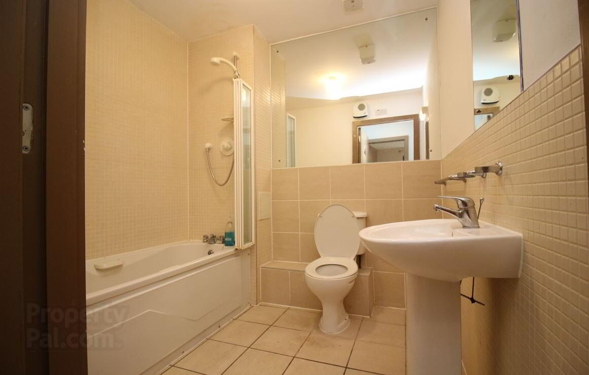 Apartment 4 The Jetty Market Point 15 of 28