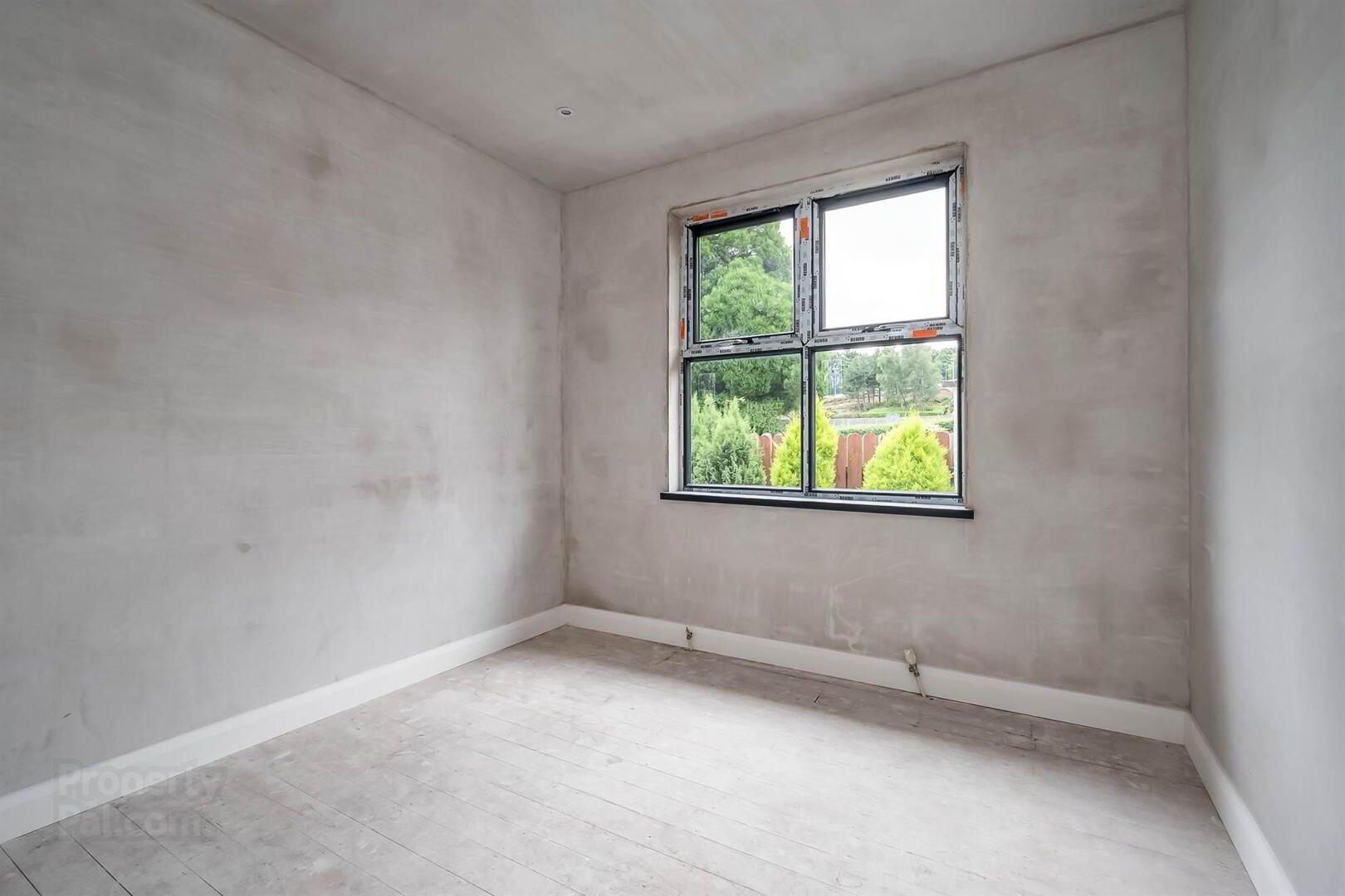 32 Kingsway Gardens 13 of 18