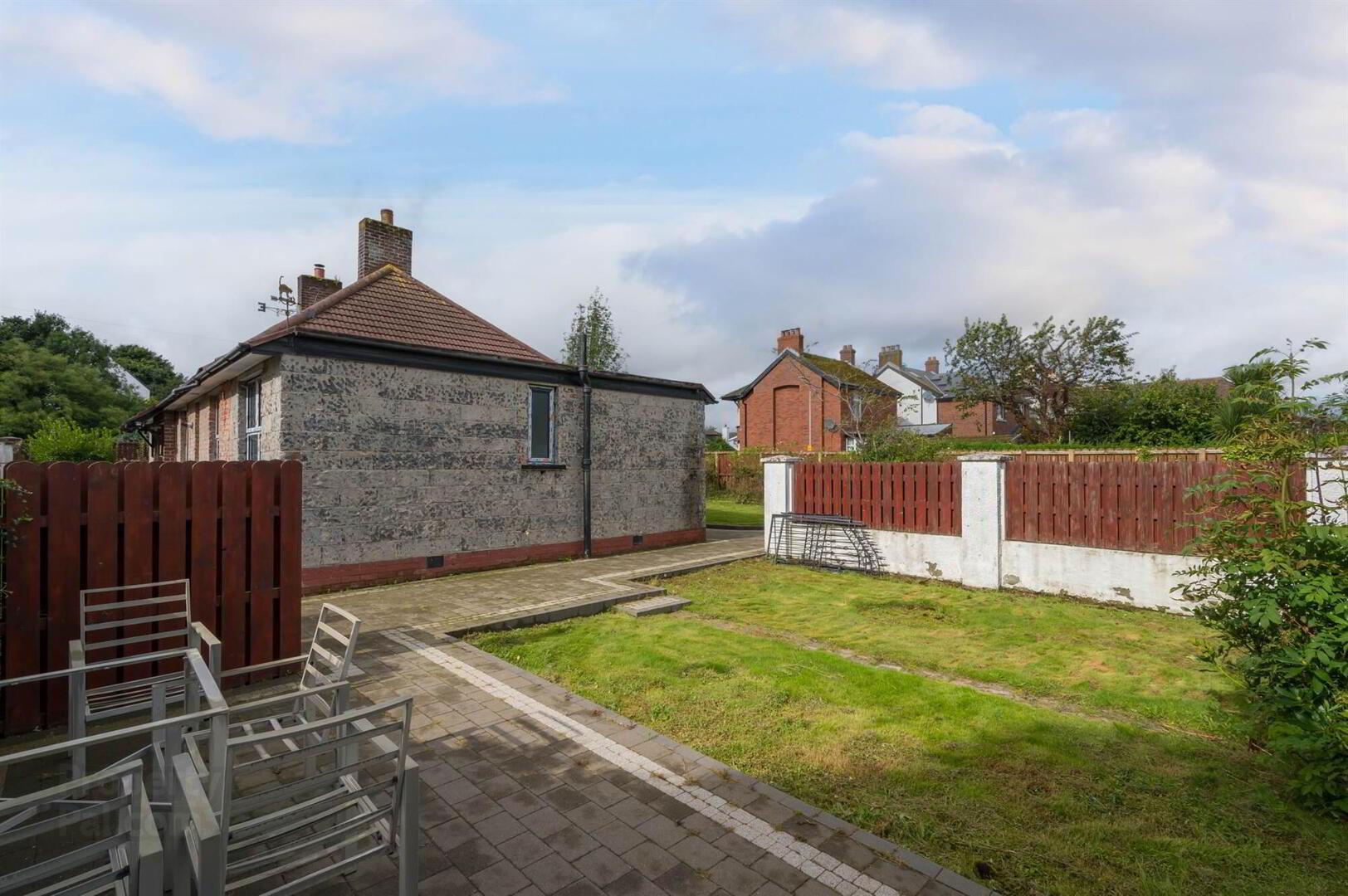 32 Kingsway Gardens 17 of 18