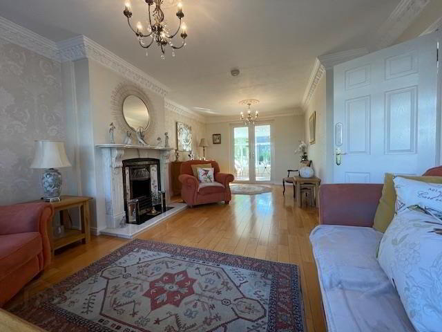 18 Sandringham Drive 6 of 18