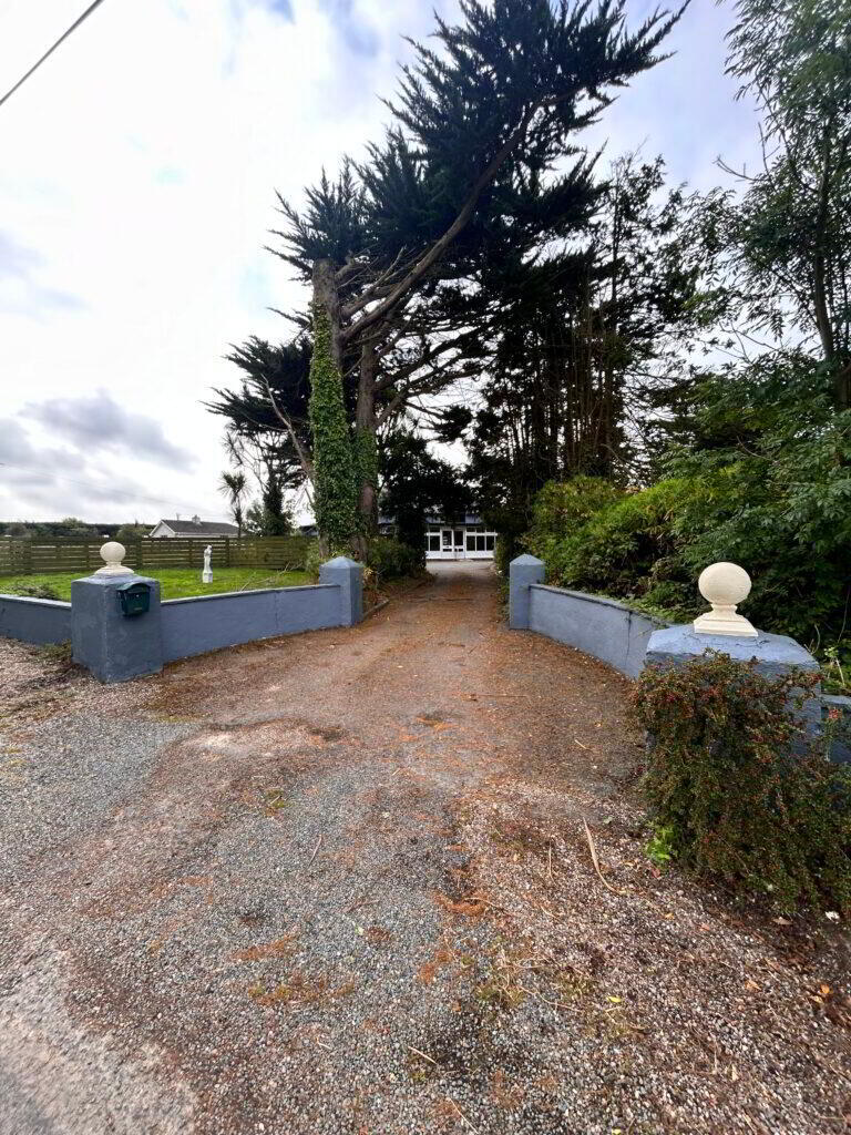 Ballymore Cross