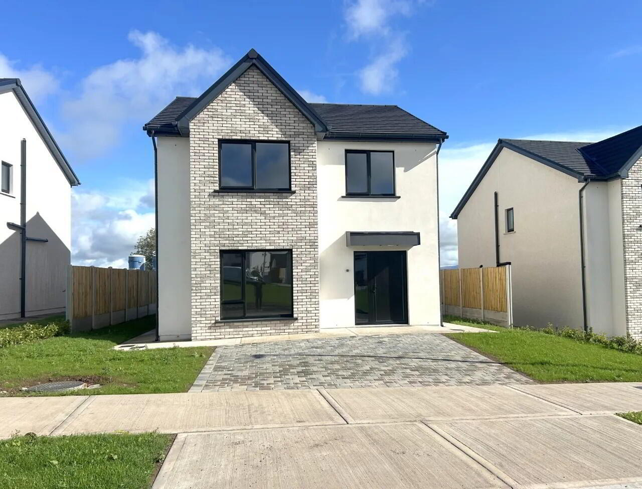 4 Bedroom Detached 1 of 4