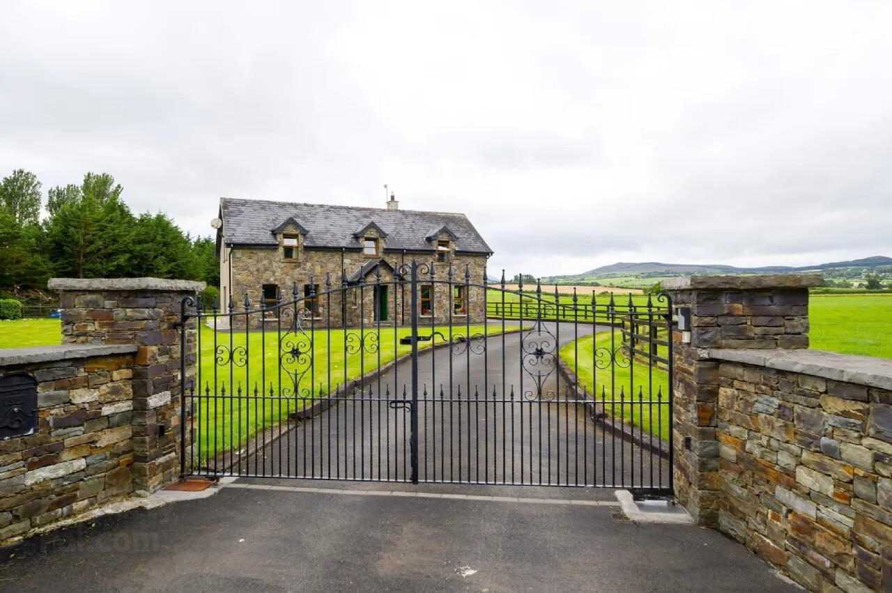 Stonebridge Farmhouse