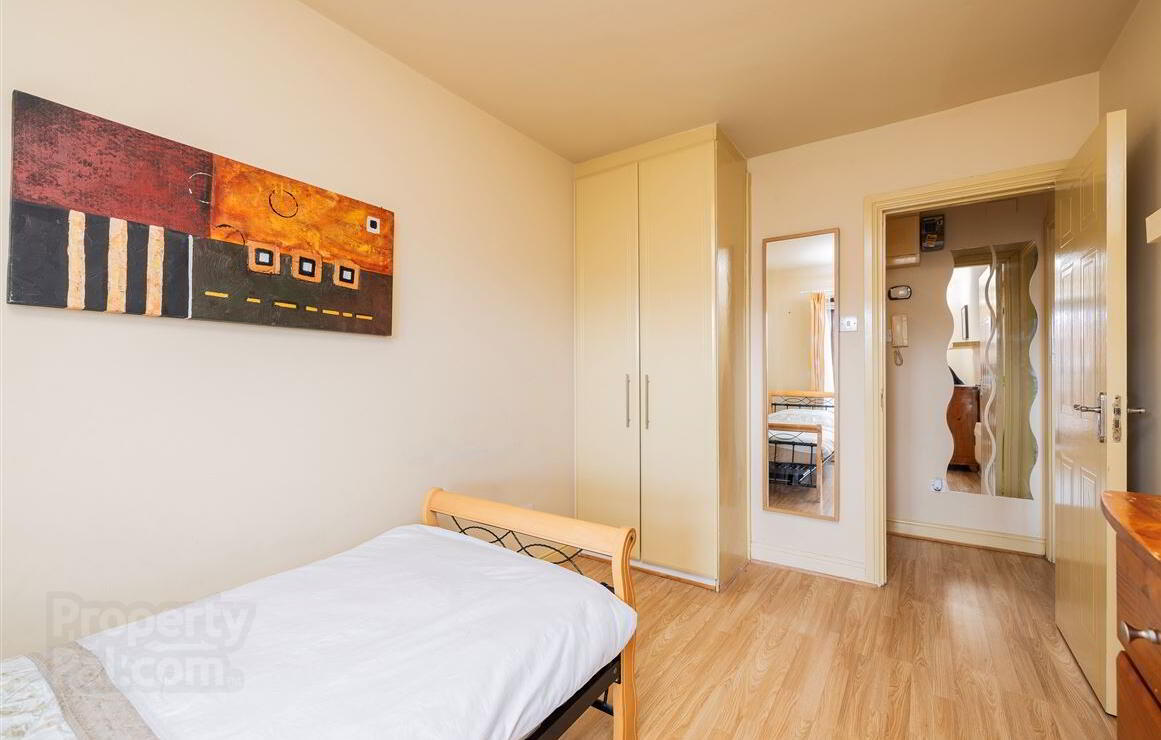22 Elmfield Court 16 of 22