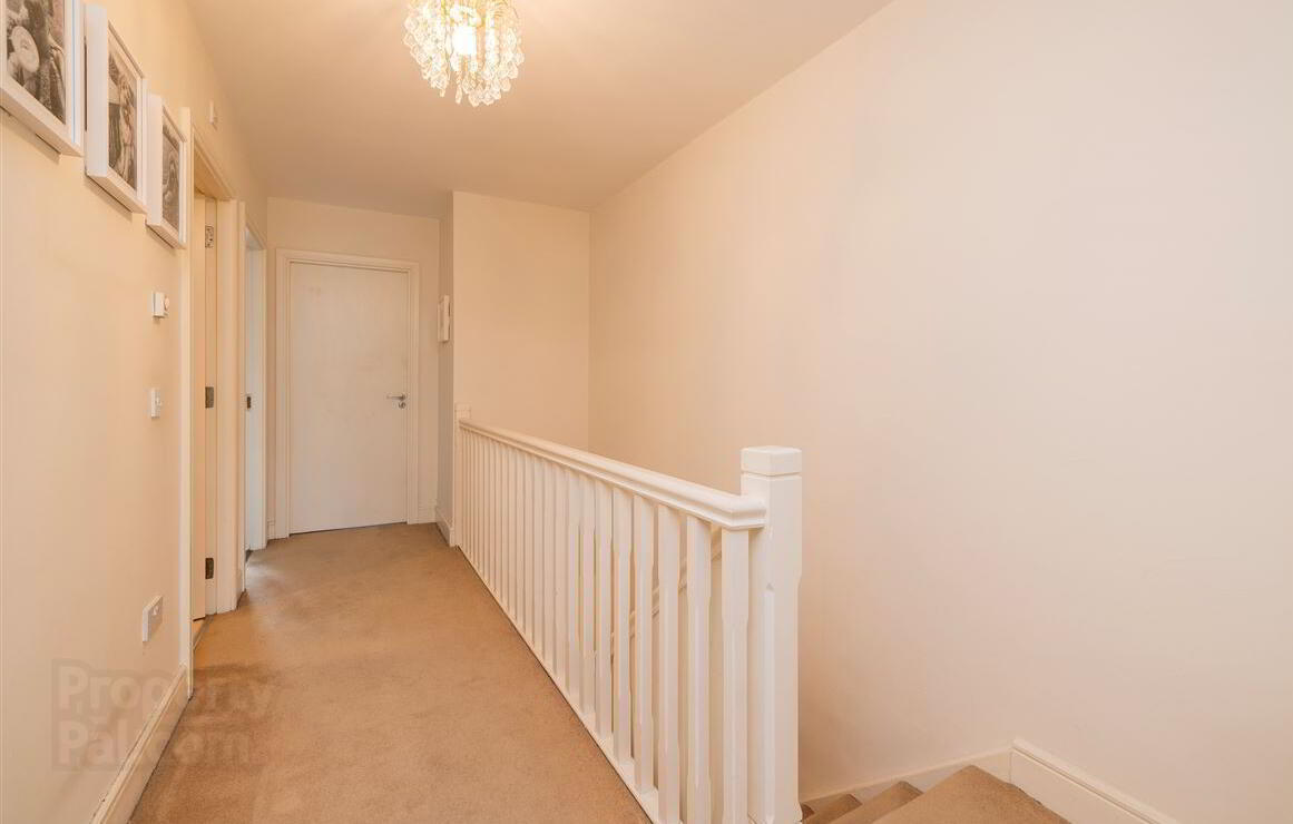 22 Stratton Walk 16 of 32