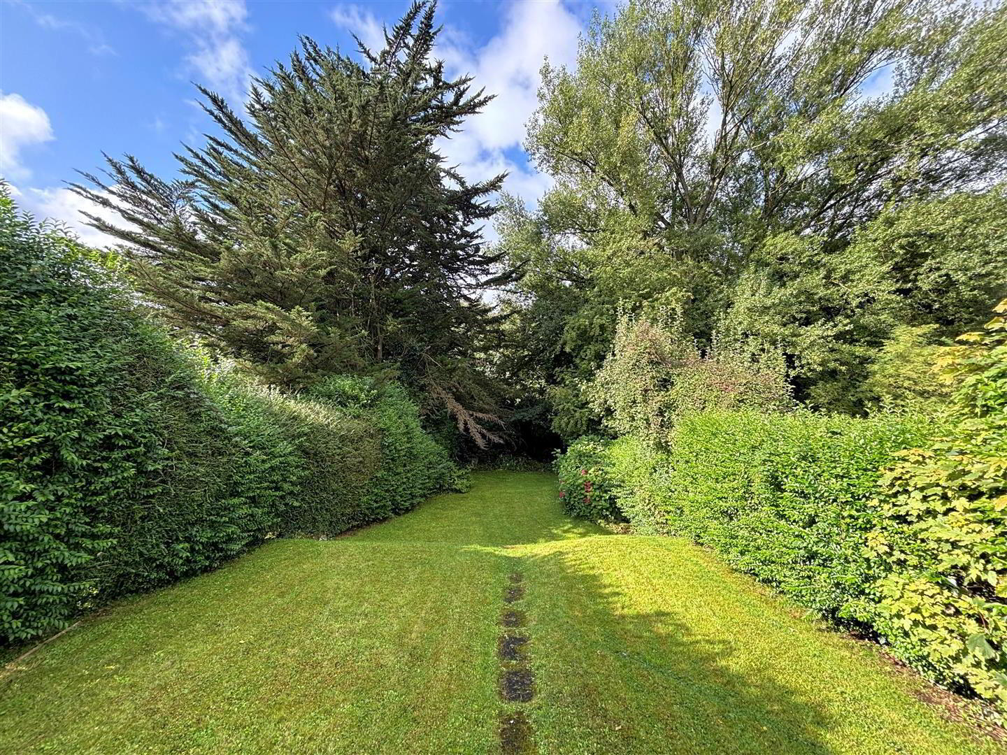 30 Abbeydale Gardens 23 of 25