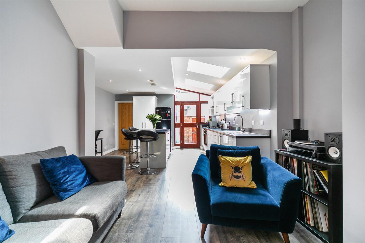 36 Adelaide Avenue 5 of 17