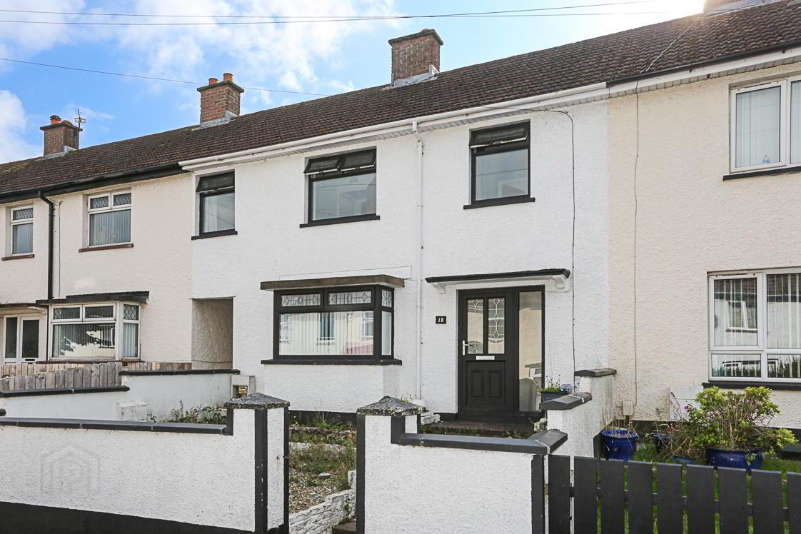 18 Beech End 1 of 21