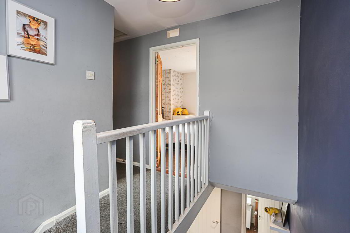 18 Beech End 15 of 21