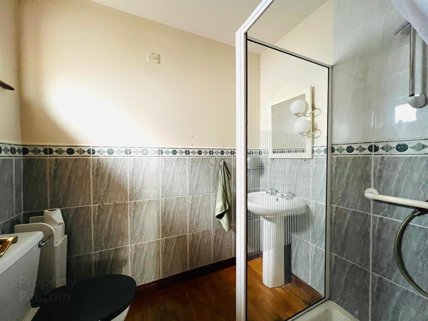 1 Beechwood Avenue 19 of 26