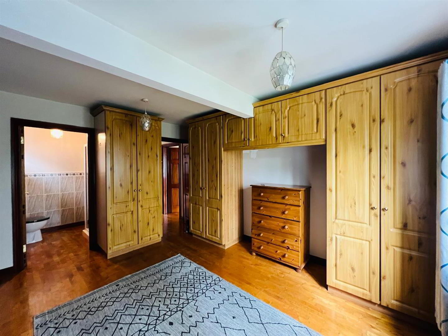 1 Beechwood Avenue 18 of 26