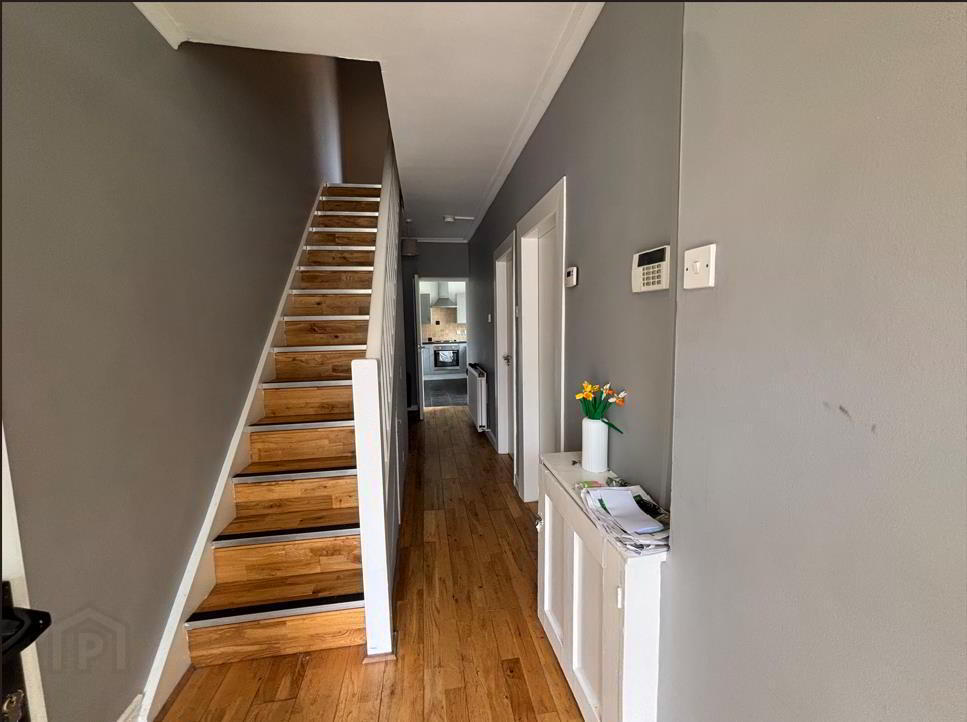 68 Ava Street 2 of 16