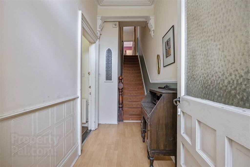 549 Ormeau Road 4 of 34