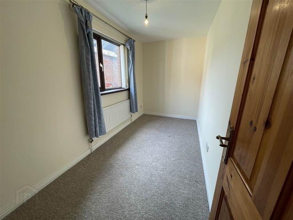 5 Clondara Street 11 of 16
