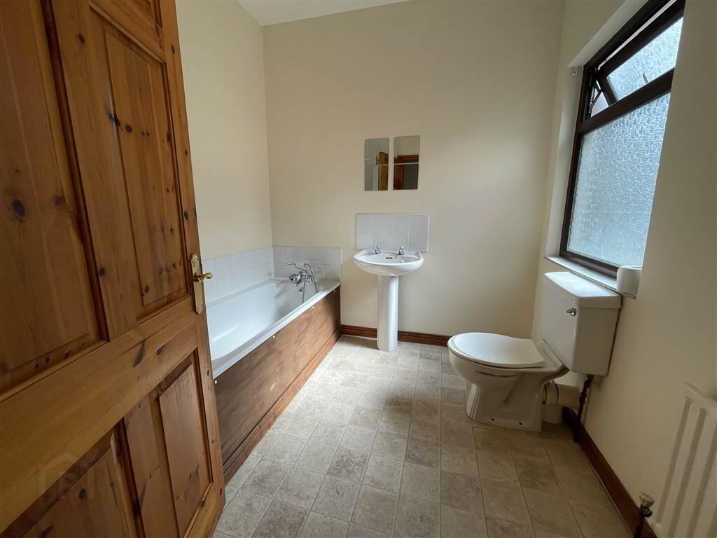 5 Clondara Street 14 of 16