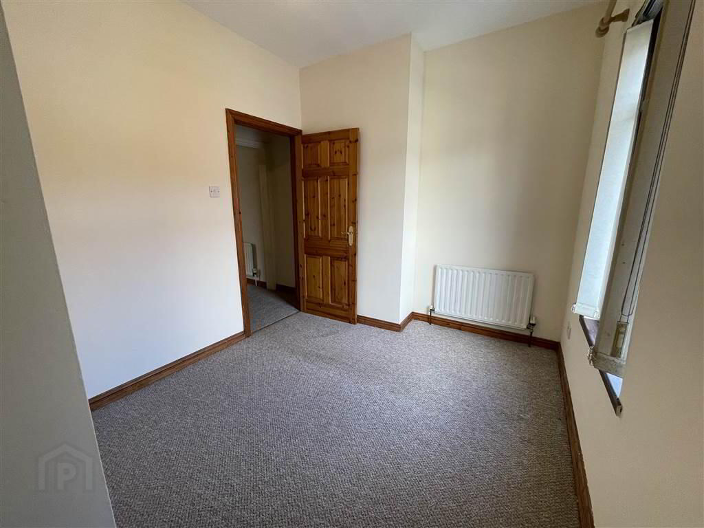 5 Clondara Street 16 of 16