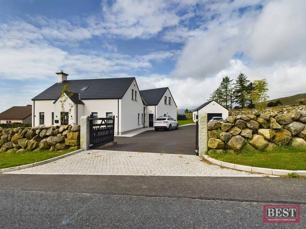 76a Brackenagh East Road