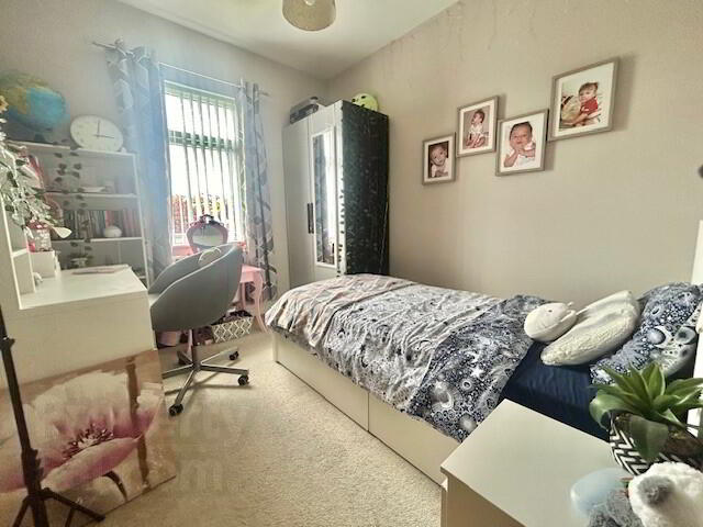 23 Beech Hill View 15 of 20