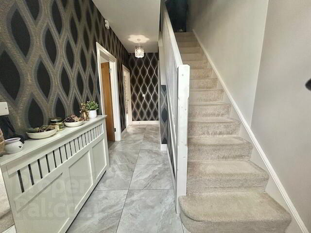23 Beech Hill View 3 of 20