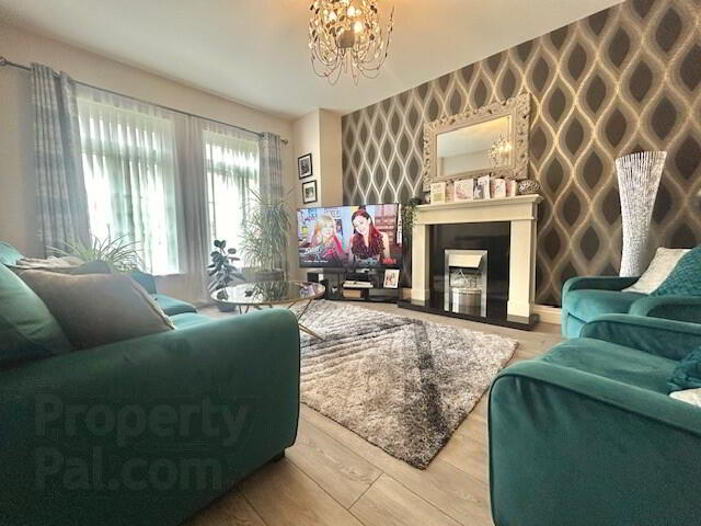 23 Beech Hill View 5 of 20